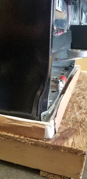 Freight damaged discounted 21 Cu Ft Stainless Steel Propane Refrigerator-SOLD - Image 2