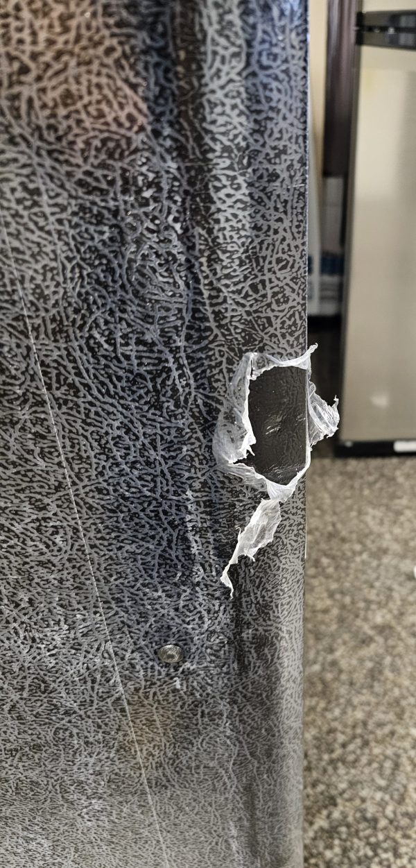 21 cu. ft. Propane refrigerator